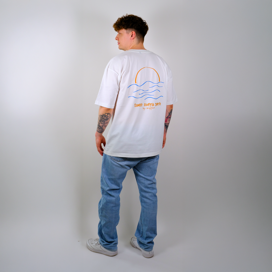 Unisex Oversize Shirt &quot;Sunset Coffee Dates&quot;