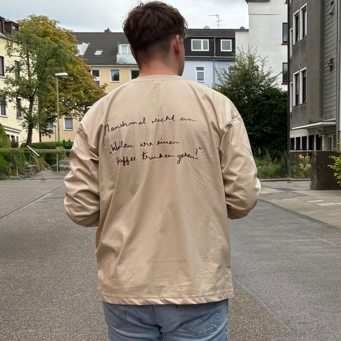 Unisex Oversize Longsleeve &quot;Kaffee Trinken&quot;