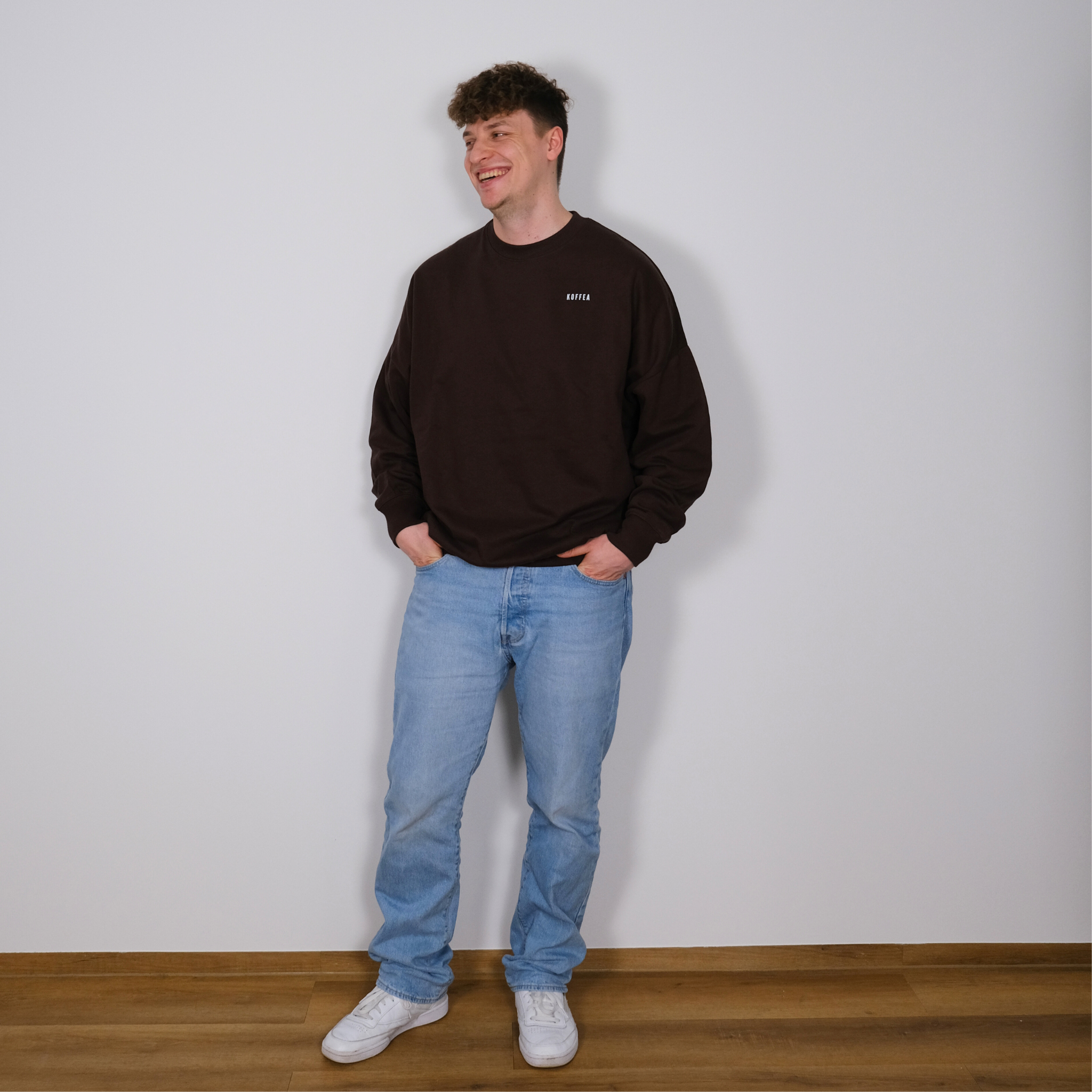 FLAT WHITE - Unisex Oversize Sweatshirt