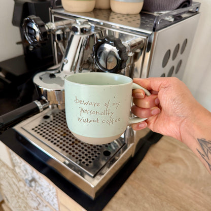 "Personality" - Handgezeichnete Keramiktasse | 360ml
