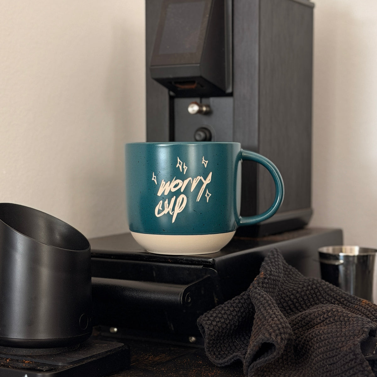 "Worry Cup" - Handgezeichnete Keramiktasse | 360ml